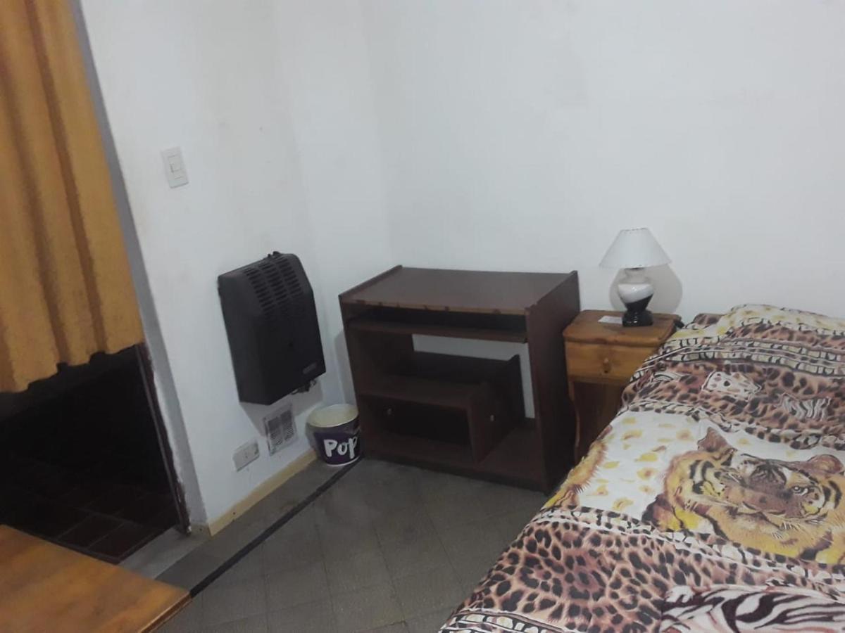 Habitac Indiv Casa De Familia, Flores Буенос Айрес Екстериор снимка