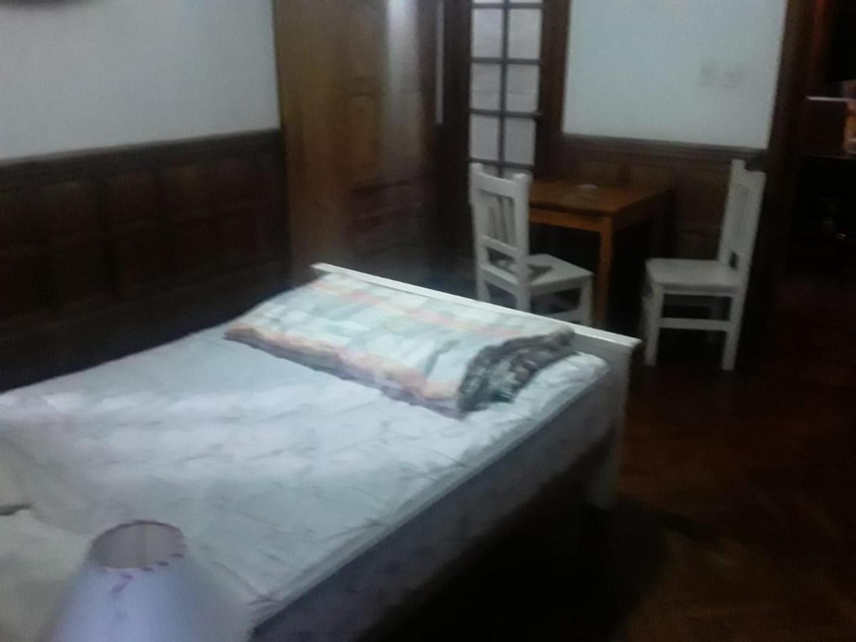Habitac Indiv Casa De Familia, Flores Буенос Айрес Екстериор снимка