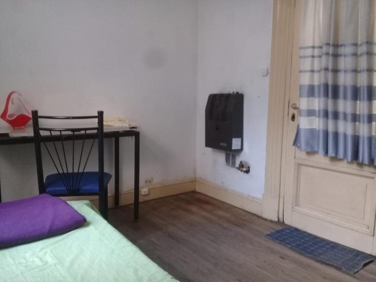 Habitac Indiv Casa De Familia, Flores Буенос Айрес Екстериор снимка