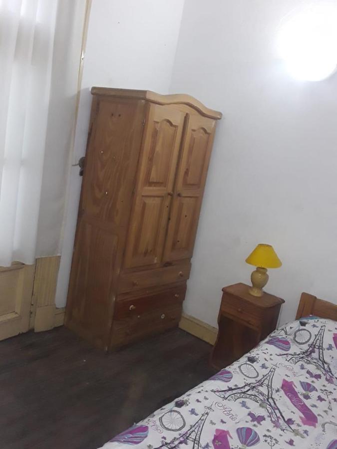 Habitac Indiv Casa De Familia, Flores Буенос Айрес Екстериор снимка
