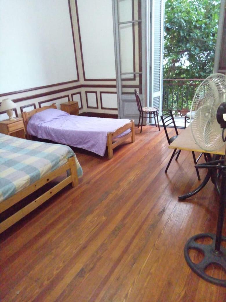 Habitac Indiv Casa De Familia, Flores Буенос Айрес Екстериор снимка