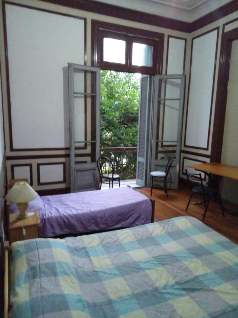 Habitac Indiv Casa De Familia, Flores Буенос Айрес Екстериор снимка