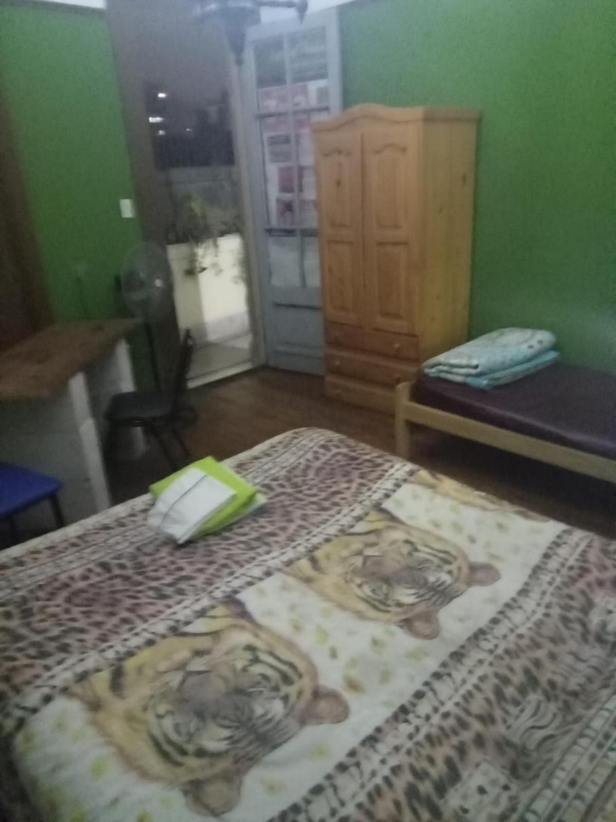 Habitac Indiv Casa De Familia, Flores Буенос Айрес Екстериор снимка